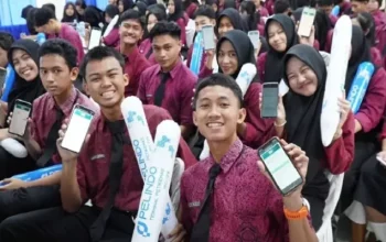 Ratusan Pelajar Mempawah Hilir Terima Pelatihan Logistik dari IPC