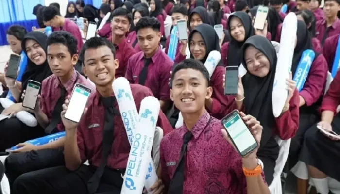 Ratusan Pelajar Mempawah Hilir Terima Pelatihan Logistik dari IPC